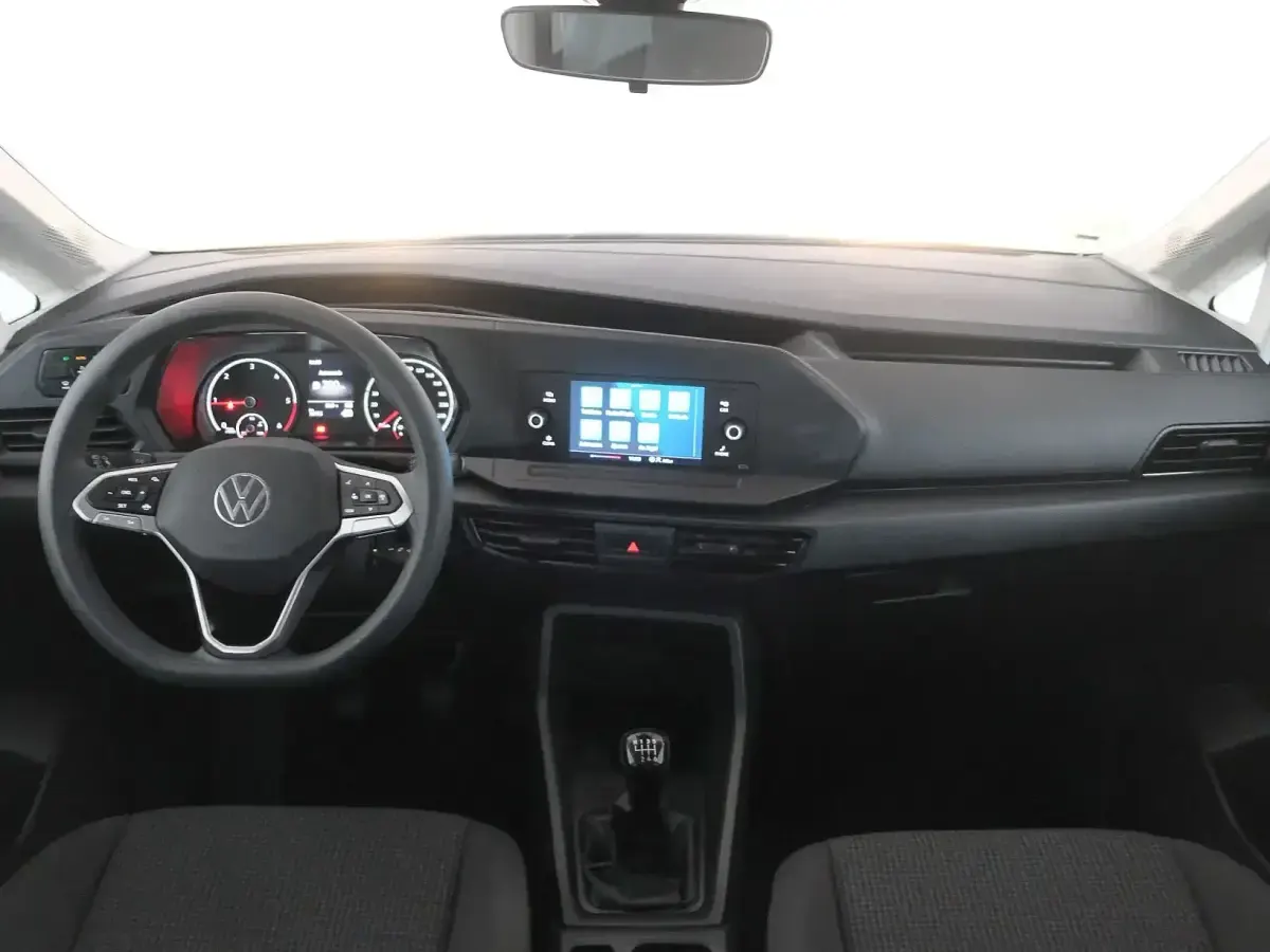 Usado VW Caddy 102 CV (75 kW) 2021 Blanco Monovolumen