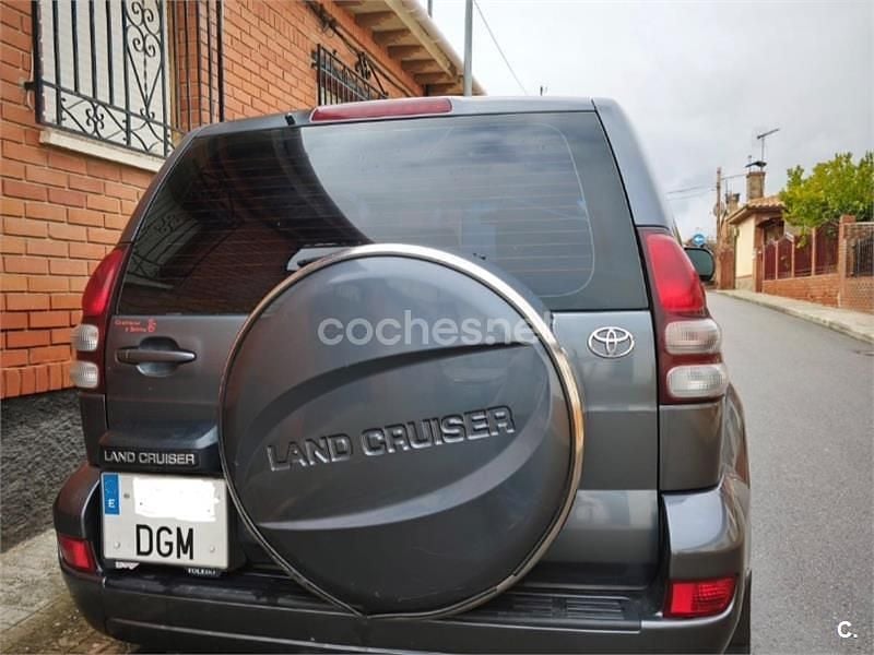 Usado Toyota Land Cruiser 166 CV (122 kW) 2006 Gris / plata SUV