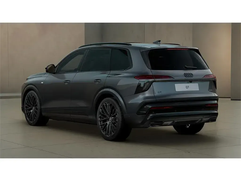 Nuevo Audi Q7 S-Line 299 CV (219 kW) 2026 Gris daytona SUV