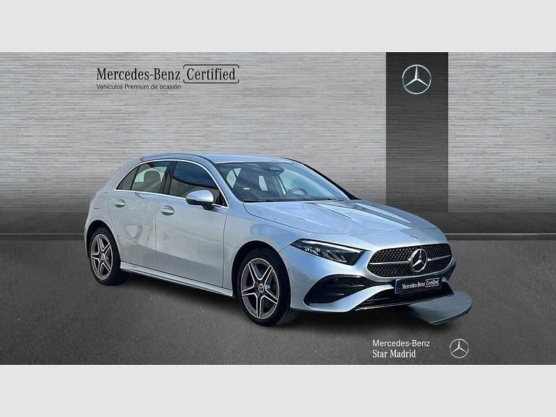 Usado Mercedes A250 AMG line 218 CV (160 kW) 2025 Otro Berlina