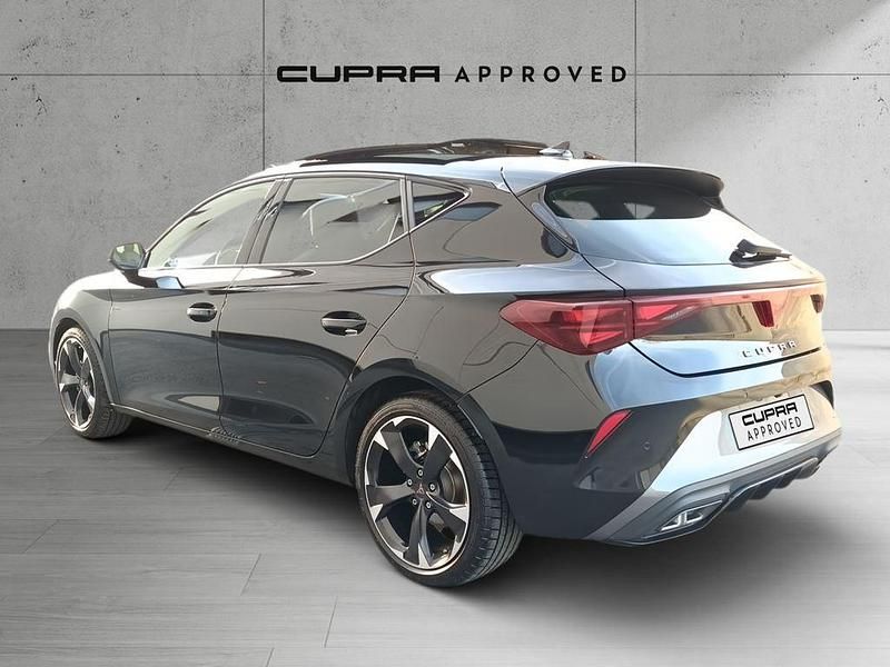 Usado Cupra Leon 150 CV (110 kW) 2024 Negro Utilitario