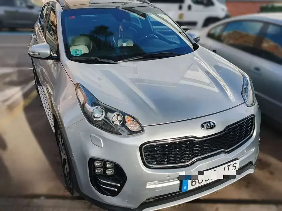 Usado Kia Sportage GT-Line 185 CV (136 kW) 2016 Gris SUV