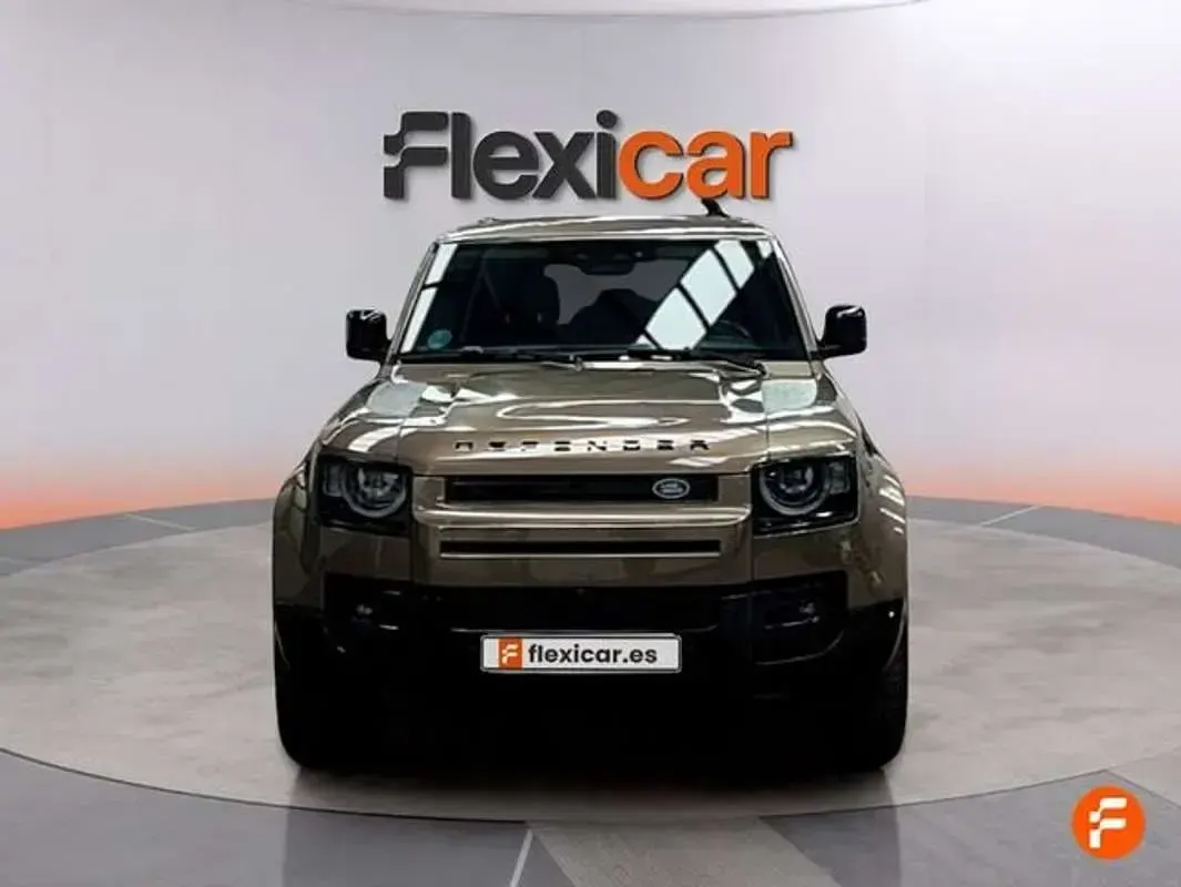 Usado Land Rover Defender 400 CV (294 kW) 2023 Marrón SUV