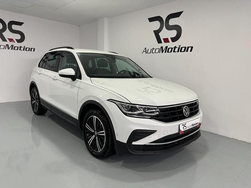 Blanco Usado 2021 VW Tiguan Life SUV | 23.900 € (Precio justo) - Imagen 1/4