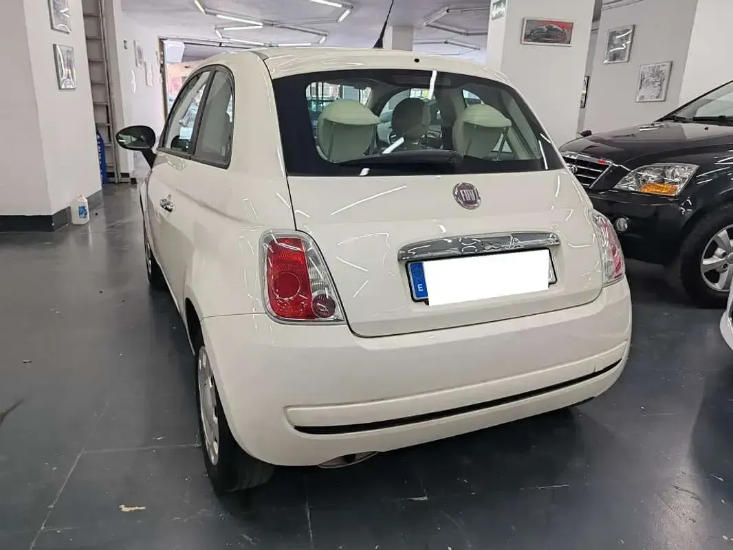 Usado Fiat 500 Pop 69 CV (50 kW) 2009 Blanco Descapotable