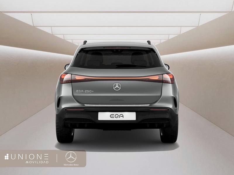Nuevo Mercedes EQA250+ AMG 139 kW (190 CV) 2026 Gris SUV