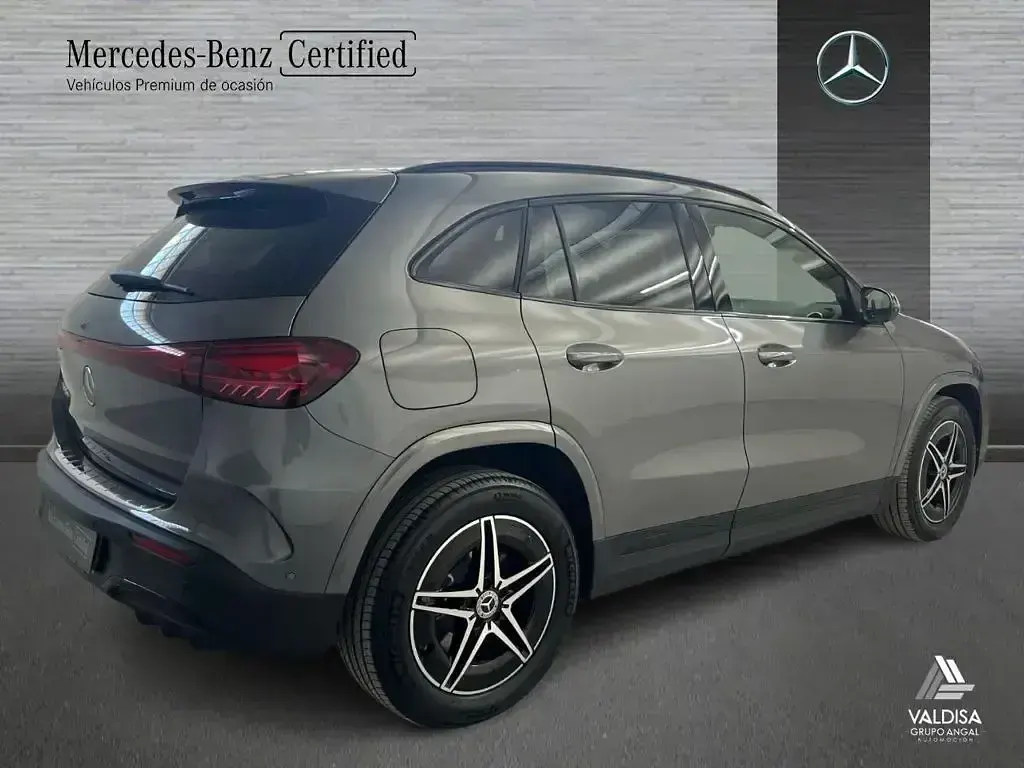 Usado Mercedes EQA250+ AMG 139 kW (190 CV) 2025 Gris SUV