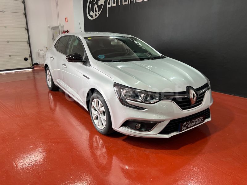 Gris / plata Usado 2019 Renault Mégane IV LIMITED Berlina | 12.900 € (Precio justo) - Imagen 1/4