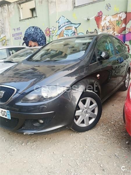 Usado Seat Altea XL 140 CV (102 kW) 2009 Negro Monovolumen