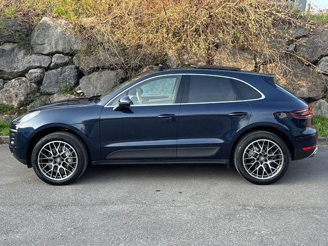 Używany Porsche Macan 258 KM (189 kW) 2015 Niebieski SUV