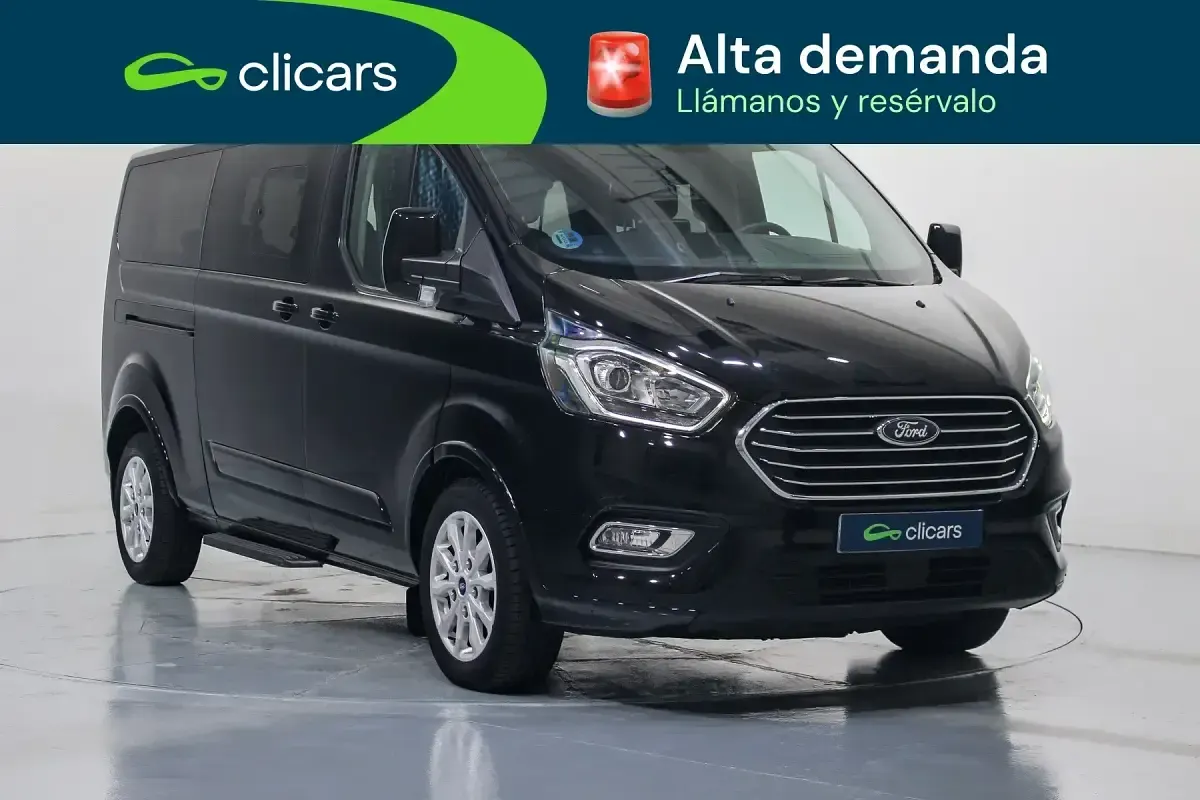 Usado Ford Tourneo Titanium X 185 CV (136 kW) 2024 Negro Monovolumen