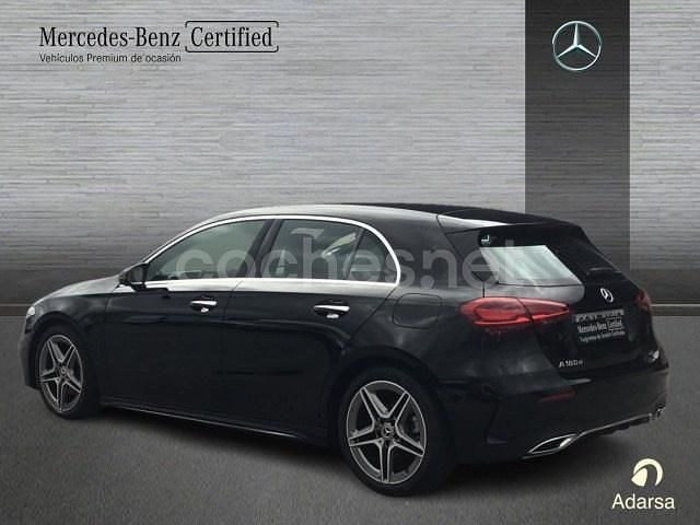 Usado Mercedes A180 AMG line 116 CV (85 kW) 2024 Negro Berlina