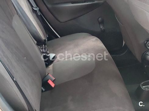 Usado Lancia Ypsilon Silver 95 CV (69 kW) 2012 Blanco Utilitario