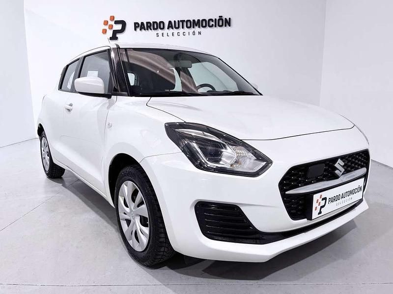 Usado Suzuki Swift 83 CV (61 kW) 2021 Blanco Utilitario
