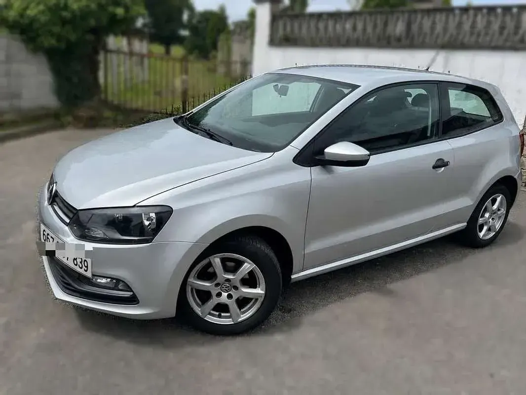 Usado VW Polo Advance 75 CV (55 kW) 2015 Azul Utilitario