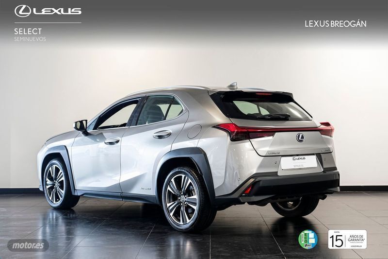 Usado Lexus UX 250h Luxury Line 184 CV (135 kW) 2019 Gris SUV