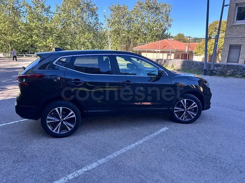 Usado Nissan Qashqai Tekna 140 CV (102 kW) 2020 Negro SUV
