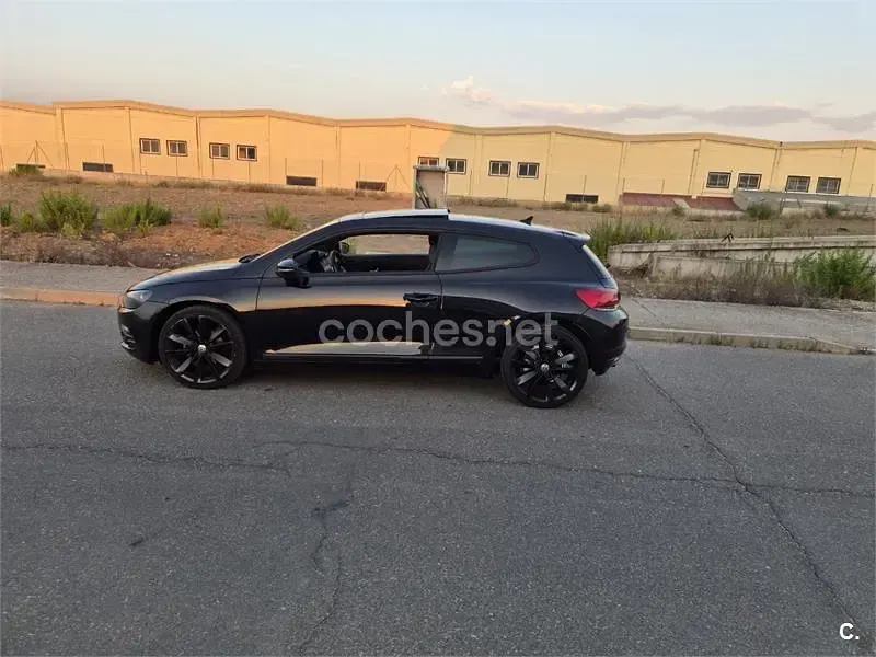 Usado VW Scirocco 140 CV (102 kW) 2012 Negro Coupe