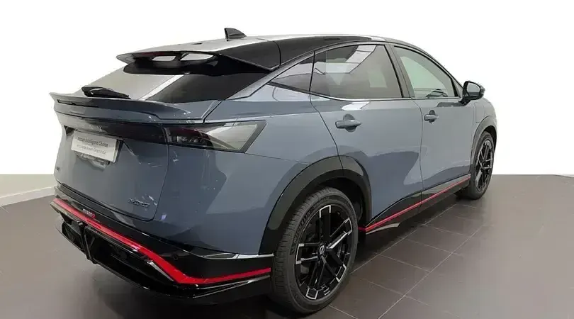 Usado Nissan Ariya Nismo 319 kW (435 CV) 2025 Gris SUV