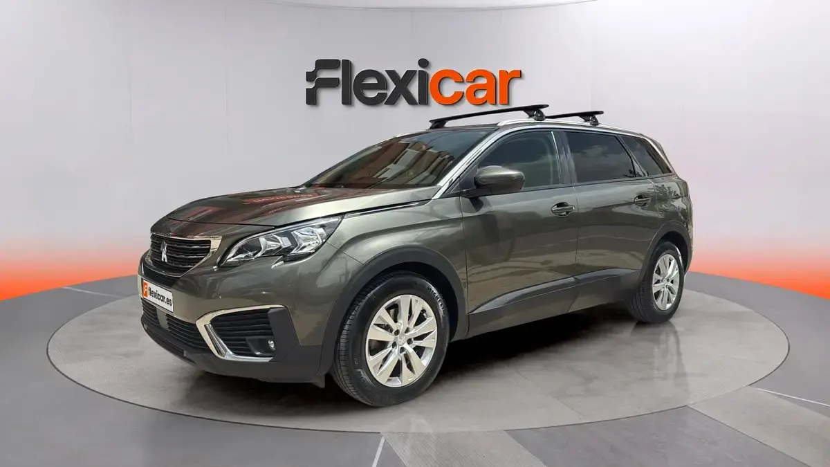 Usado Peugeot 5008 Active 131 CV (96 kW) 2018 Gris SUV