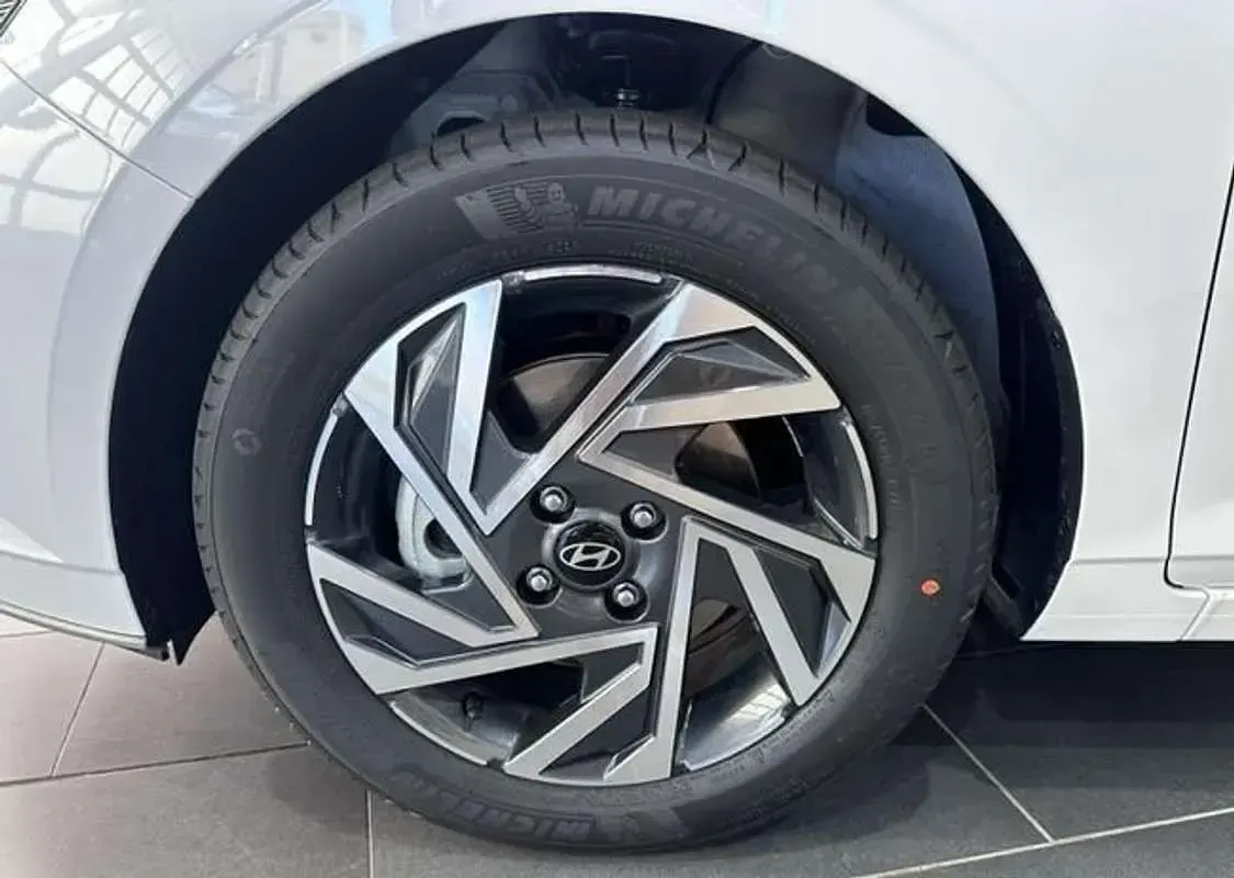 Nuevo Hyundai i20 Edition 90 CV (66 kW) 2026 Blanco Utilitario
