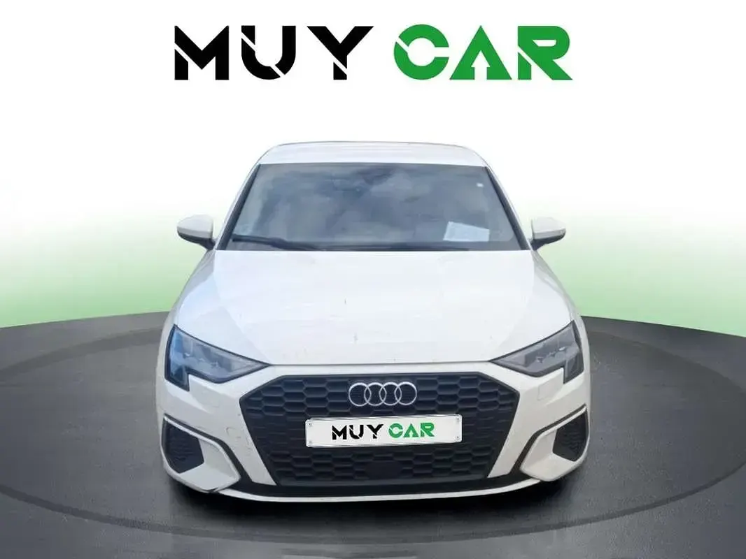 Usado Audi A3 Sportback 110 CV (80 kW) 2021 Blanco Utilitario