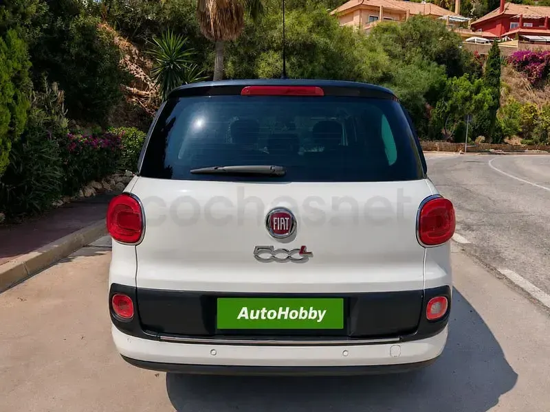 Usado Fiat 500L Lounge 105 CV (77 kW) 2015 Blanco Monovolumen