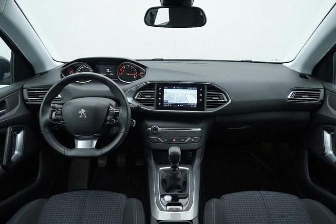 Usado Peugeot 308 Style 130 CV (95 kW) 2021