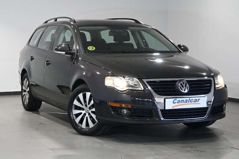 Käytetty VW Passat Edition 140 HP (102 kW) 2010 Ruskea Farmari