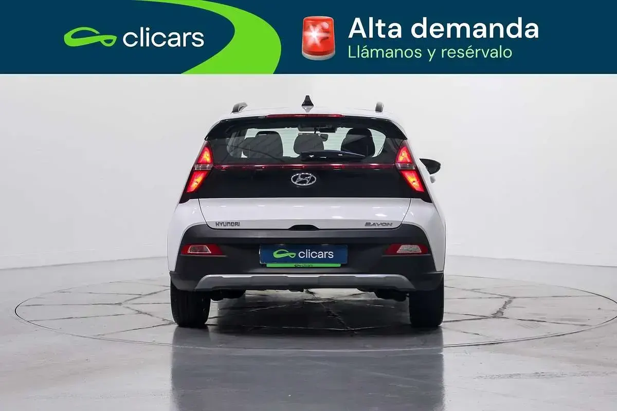 Usado Hyundai Bayon 84 CV (61 kW) 2023 Blanco SUV