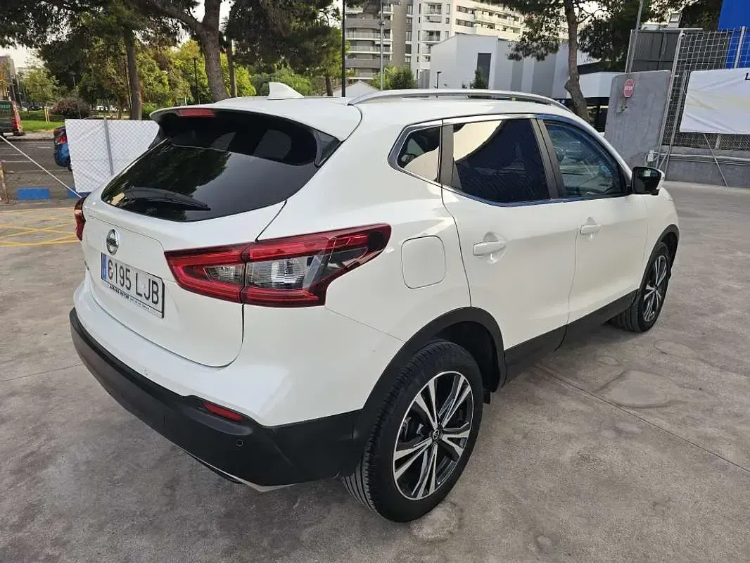 Usado Nissan Qashqai N-Connecta 140 CV (102 kW) 2020 Blanco SUV
