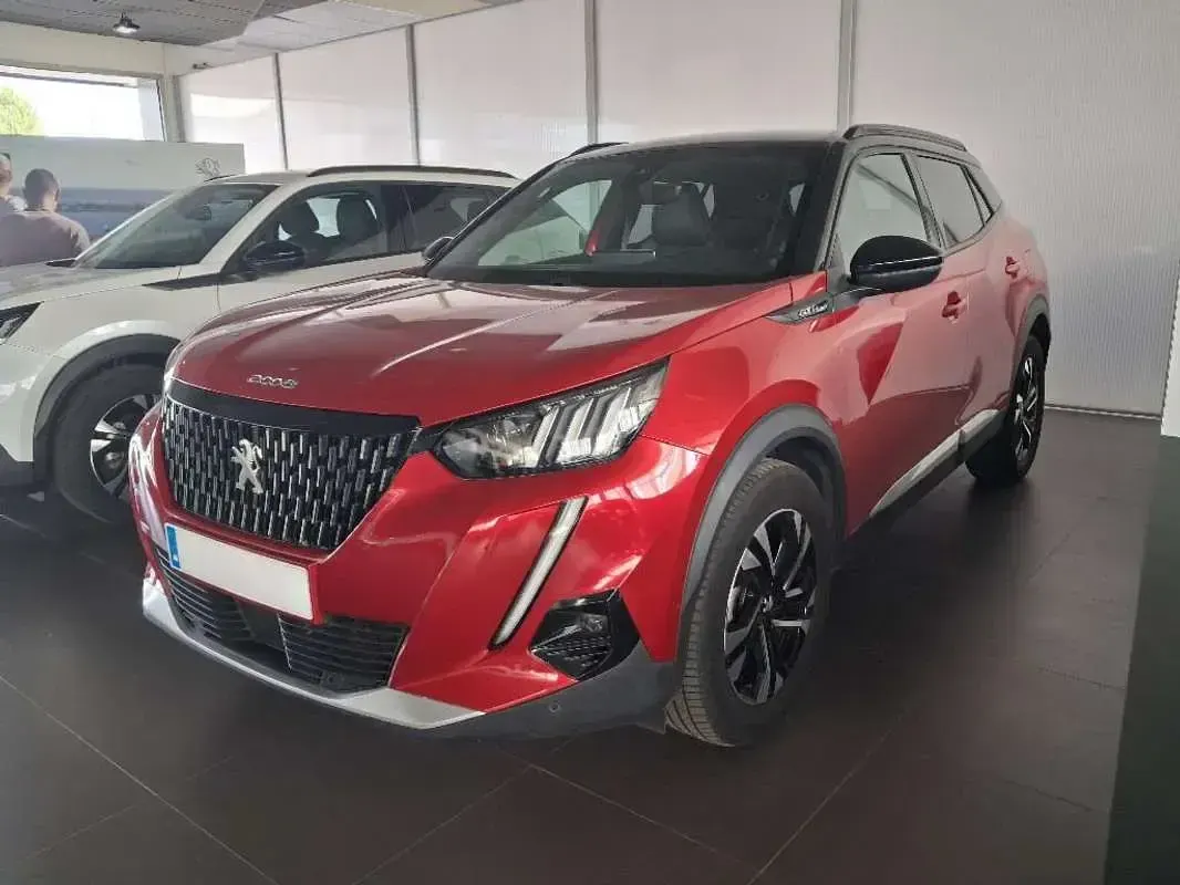 Usado Peugeot 2008 GT-line 131 CV (96 kW) 2020 Rojo SUV