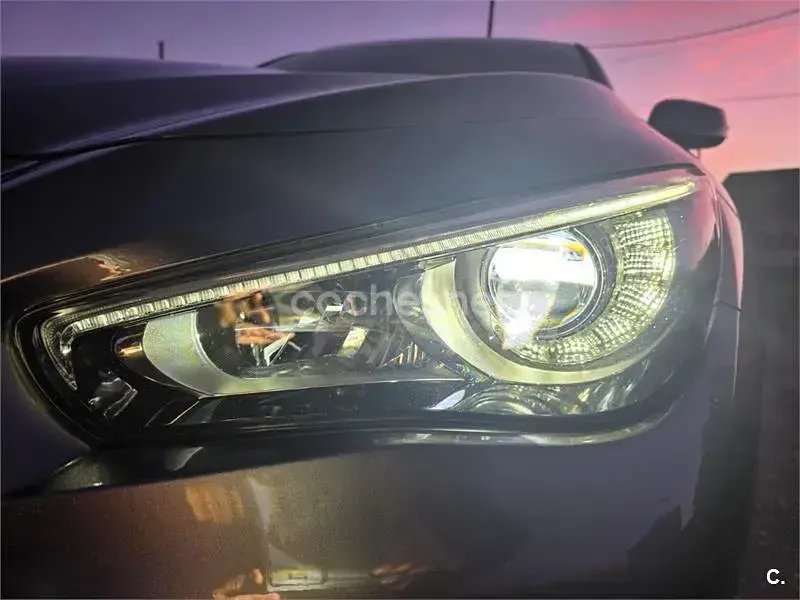 Usado Infiniti Q50 Premium 170 CV (125 kW) 2017 Gris / plata Berlina