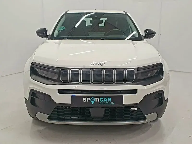 Usado Jeep Avenger Altitude 100 CV (73 kW) 2024 Blanco SUV