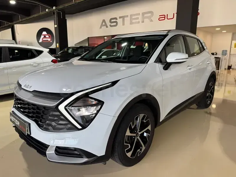 Usado Kia Sportage 150 CV (110 kW) 2023 Blanco SUV