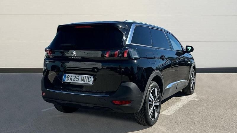 Usado Peugeot 5008 Allure 130 CV (95 kW) 2024 Negro SUV
