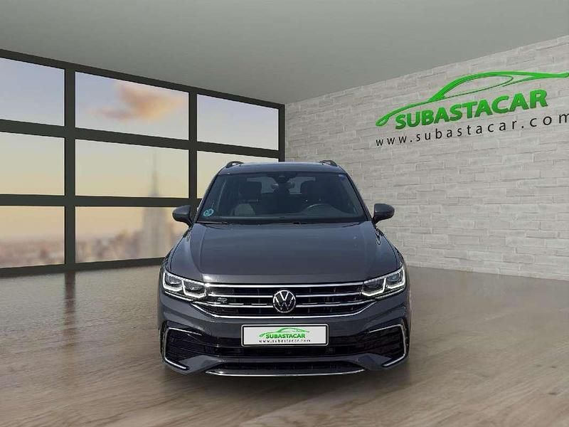 Usado VW Tiguan R-line 150 CV (110 kW) 2022 Gris SUV