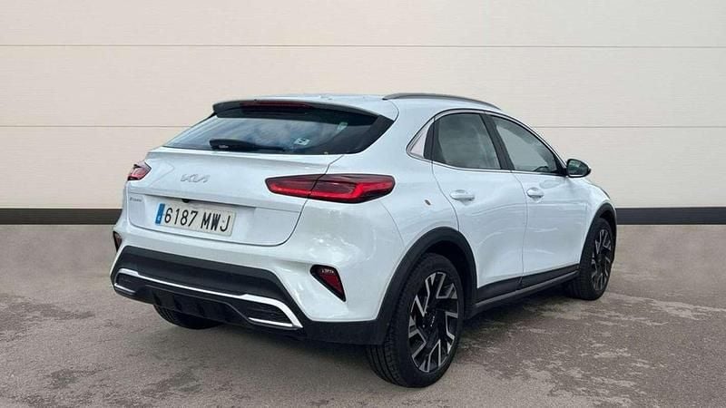 Usado Kia XCeed 101 CV (74 kW) 2024 Blanco SUV