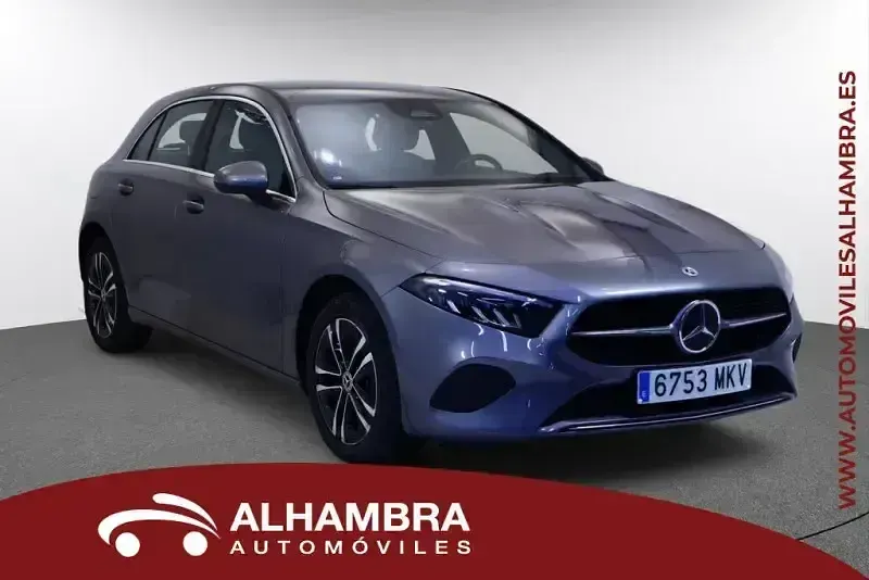 Usado Mercedes A250 218 CV (160 kW) 2024 Gris Berlina