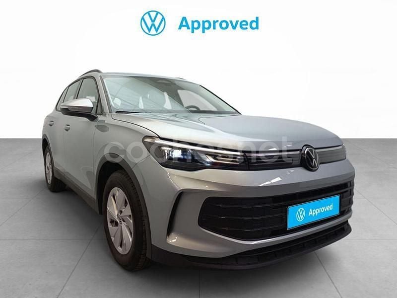 Gris / plata Usado 2025 VW Tiguan SUV | 37.990 € (Precio justo) - Imagen 1/4