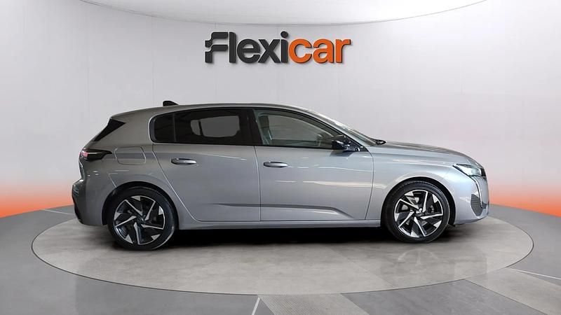 Usado Peugeot 308 Allure 131 CV (96 kW) 2023 Gris Utilitario