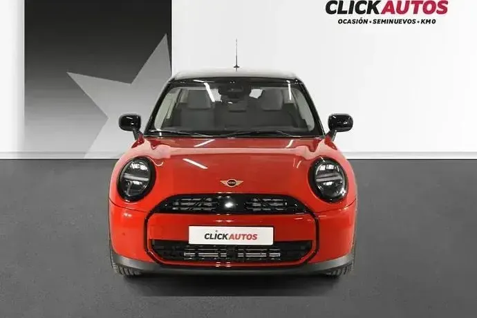 Usado Mini Cooper Classic 114 kW (156 CV) 2025 Rojo Utilitario