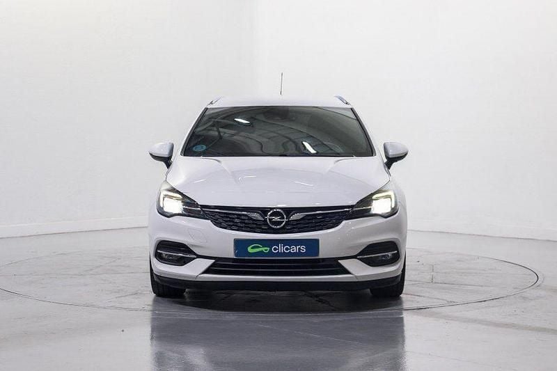 Usado Opel Astra Edition 105 CV (77 kW) 2020 Blanco Familiar