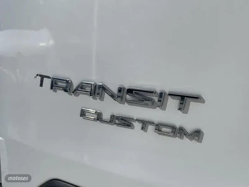 Usado Ford Tourneo Custom Trend 125 CV (91 kW) 2021 Blanco Van