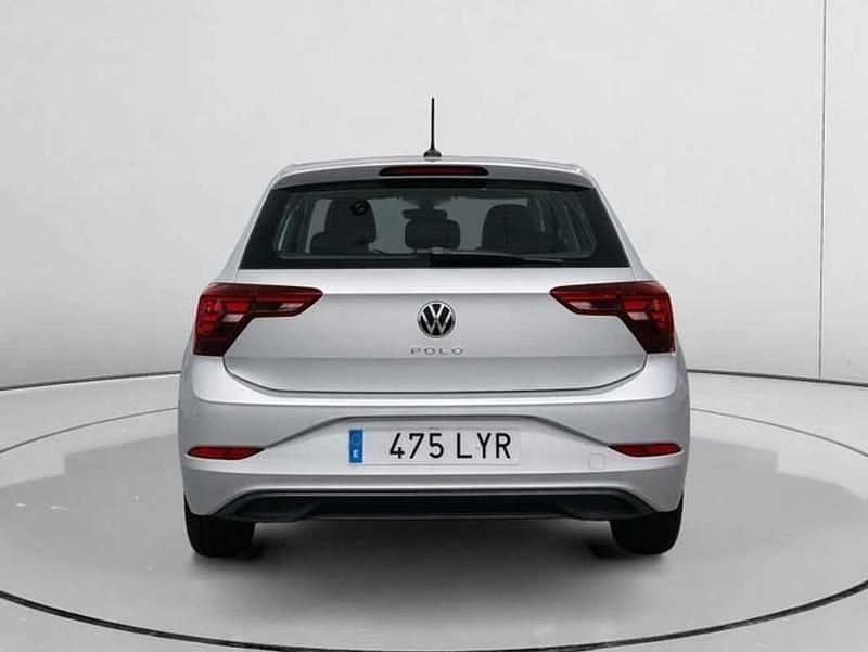 Usado VW Polo 95 CV (69 kW) 2022 Gris Utilitario