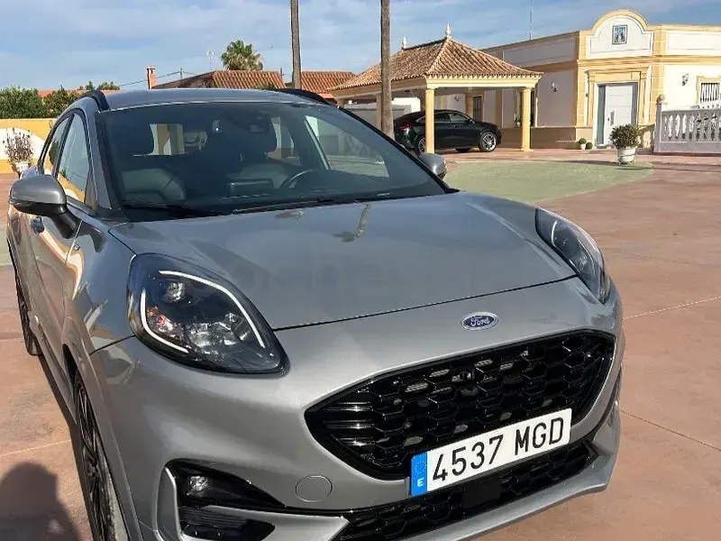 Usado Ford Puma ST-Line X 125 CV (91 kW) 2023 Gris / plata SUV