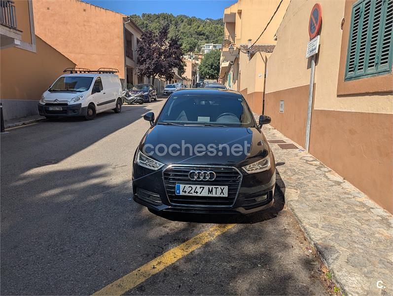 Usado Audi A1 Sportback 95 CV (69 kW) 2015 Negro Utilitario