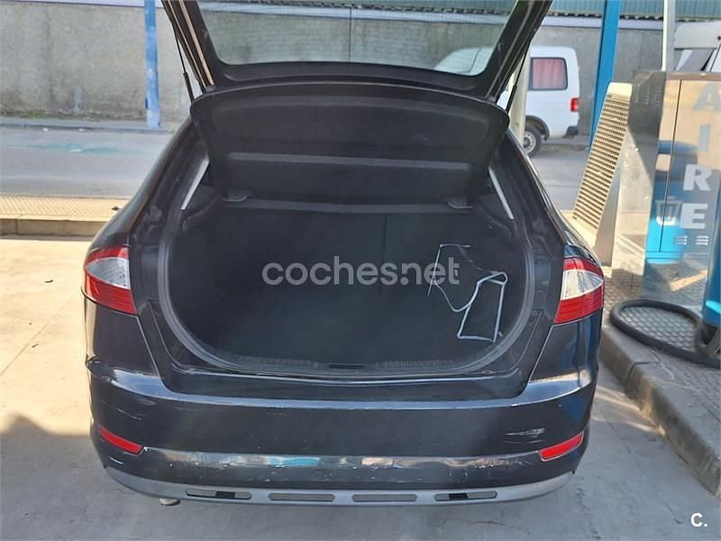 Usado Ford Mondeo Trend 140 CV (102 kW) 2008 Negro Berlina