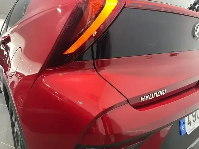 Nuevo Hyundai Bayon 99 CV (72 kW) 2025 Rojo SUV