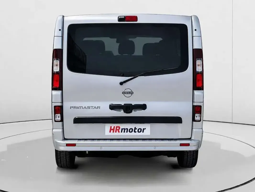 Usado Nissan Primastar Acenta 150 CV (110 kW) 2025 Gris Monovolumen